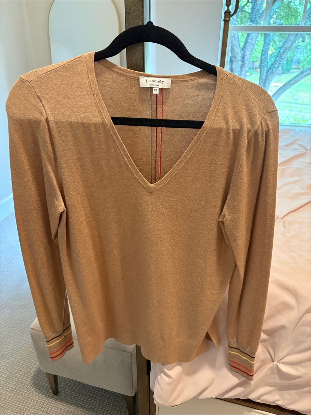 J Society Women's V-Neck Long Sleeve Sweater - Camel